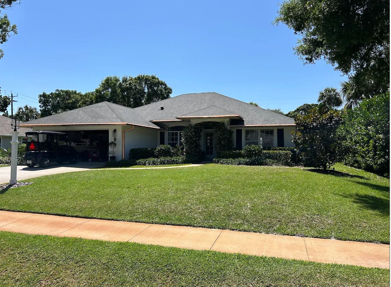 Luxury Florida home with seamless gutters